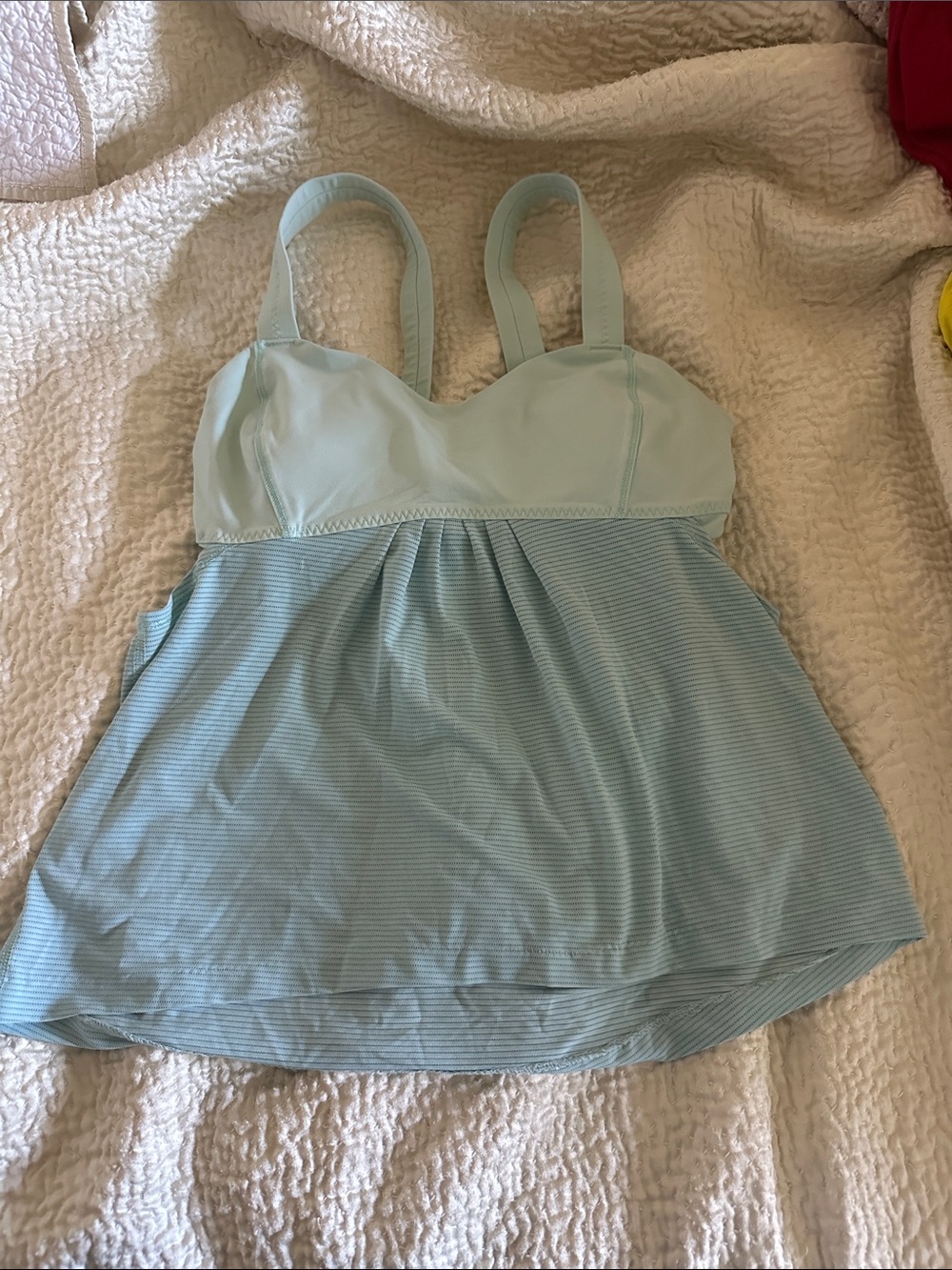 Lululemon Soft Teal Flowy Tank Top with Built-In Bra - Size 6